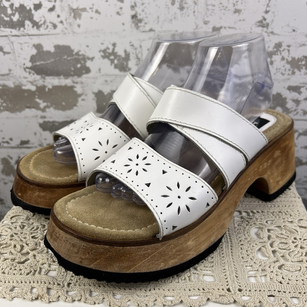 Vtg 90's Y2K Bongo Wooden Platform Leather Sandals Sz 9.5M White Daisy Chunky